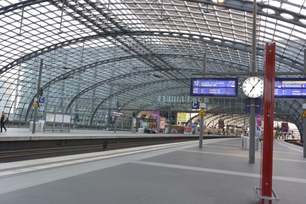 Zheleznodorozhnaya set' v Germanii Deutsche Bahn